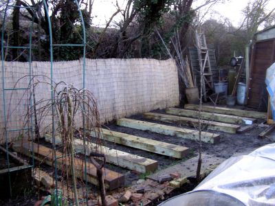 THE SIMPLEST WAY TO BUILD A SHED BASE WITH RAILWAY SLEEPERS
